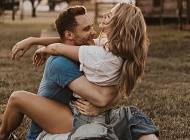 Брэд Питт - В его голове: 5 романтических поступков, которые ожидают мужчины от девушек - cosmo.com.ua