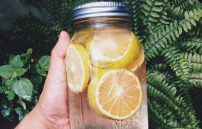 Вода с лимоном: 8 убедительных причин сделать ее основой своего рациона вместо обычной - milayaya.ru