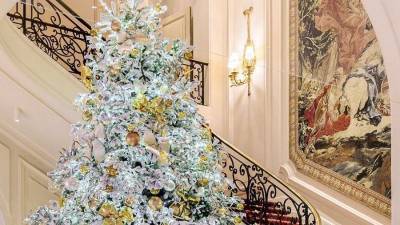 Самые красивые рождественские елки в парижских отелях - vogue.ua