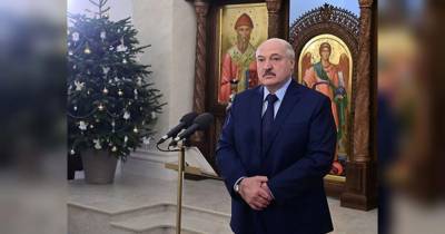 Александр Лукашенко - Алена Миро - Собаку на столе у Лукашенко сочли оскорблением - mur.tv
