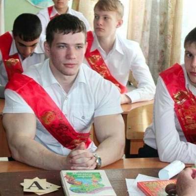 Как выглядит школьник-качок 6 лет спустя - milayaya.ru