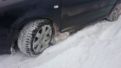 Нехитрый способ, чтобы на подкрылки машины не налипал снег - lifehelper.one