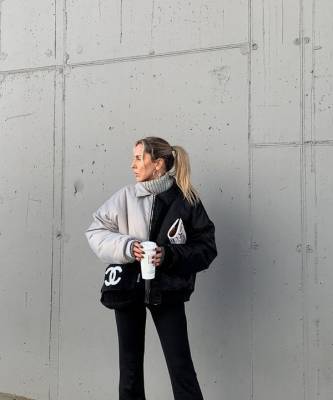 София Коэльо - Вещь сезона: стилист София Коэльо нашла самые актуальные джинсы клеш - elle.ru