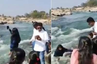 В Индии девушка погибла, позируя для селфи на берегу очень бурной реки - porosenka.net - Индия