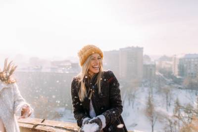 Как пережить зиму: лайфхаки стилиста по прическам - vogue.ua