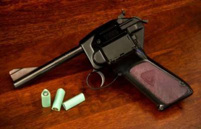 Гибрид пистолета и револьвера с треугольными пулями: почему его не пустили в производство - chert-poberi.ru