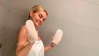 Домашний массаж силиконовой перчаткой — эффект, особенности, преимущества - vogue.ru