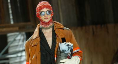 Раф Симонс - Calvin Klein - Alexander Wang - Paco Rabanne - Балаклава — самый стильный головной убор зимы - vogue.ua - Япония