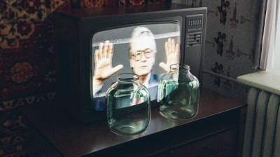 Как советские экстрасенсы лечили по телевизору от всех болезней - porosenka.net