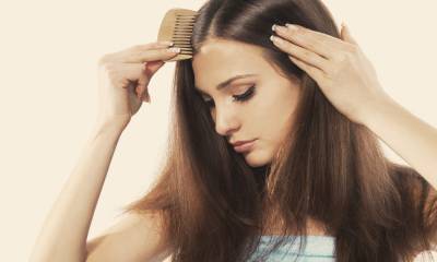Почему волосы электризуются зимой, и как быстро решить эту проблему - marieclaire.ru