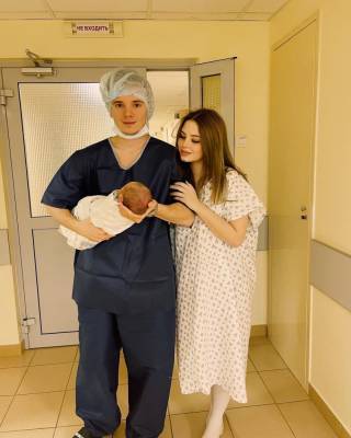 Арсений Шульгин - Сеня + Лиана = Селин. Арсений Шульгин показал первые фото новорожденной дочери - eva.ru
