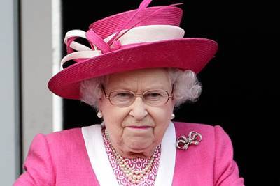 королева Елизавета II (Ii) - принц Чарльз - Елизавета Королева - принцесса Анна - Видео дня: самые громкие покушения на королевскую семью - spletnik.ru
