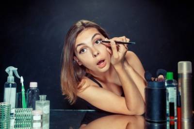 Ким Кардашьян - Только не это: главные антитренды макияжа 2021 - liza.ua