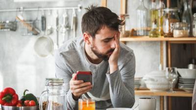 5 SMS-сообщений, которые бесят мужчин - gurutest.ru