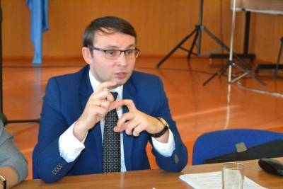 Депутат ГД Волков: Политика министра-бизнесмена была человечней новой искренности Осипова - mur.tv