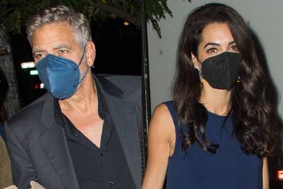 Джордж Клуни - Амаль Клуни - George Clooney - Amal Alamuddin - Джордж и Амаль Клуни сходили на ужин в "самый романтичный" ресторан Нью-Йорка: новое фото пары - spletnik.ru - Нью-Йорк - Лондон - Лос-Анджелес - Нью-Йорк