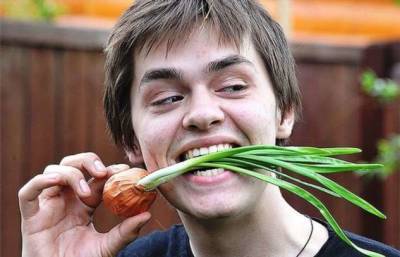 5 причин, почему стоит кушать лук ежедневно - chert-poberi.ru