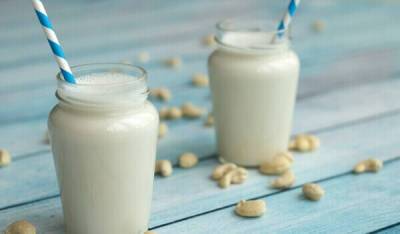 Что такое безлактозное молоко и может ли оно заменить обычное - womo.ua