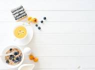 С чем есть овсянку на завтрак: 8 идей для разнообразия - cosmo.com.ua