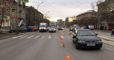 На пешеходном переходе в Новосибирске автомобиль сбил маму с дочкой - porosenka.net - Новосибирск