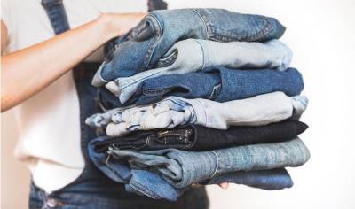 Отстирать джинсы и избавить обувь от запаха: 10 неочевидных способов использования холодильника - fokus-vnimaniya.com