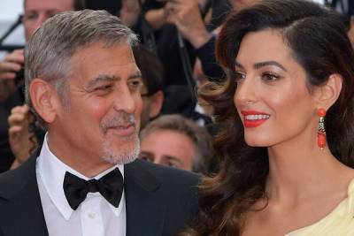 Джордж Клуни - Амаль Клуни - Какой животик! Амаль Клуни спровоцировала слух о новой беременности - 7days.ru - Лос-Анджелес