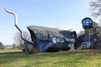 Дом с хвостом и вращающейся башней в штате Мичиган - chert-poberi.ru - Сша - штат Мичиган