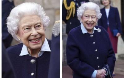 королева Елизавета II (Ii) - Кейт Миддлтон - Елизавета Королева - Королева Елизавета II появилась на публике в уютном осеннем образе (ФОТО) - hochu.ua - Англия