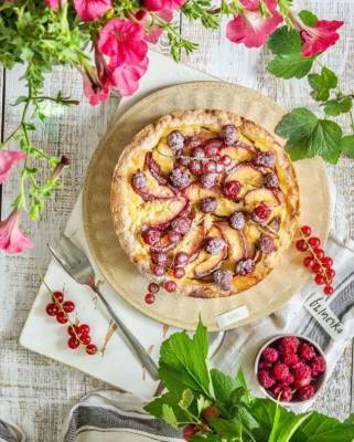 Пользуемся моментом: ароматный тарт с персиками или нектаринами - milayaya.ru