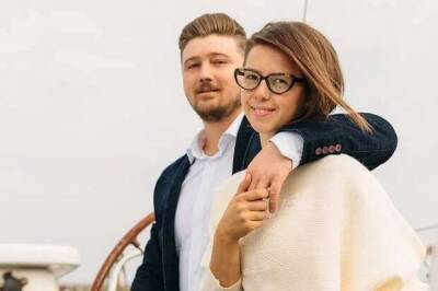 Почему счастливые пары не публикуют новости об отношениях на Facebook - lublusebya.ru