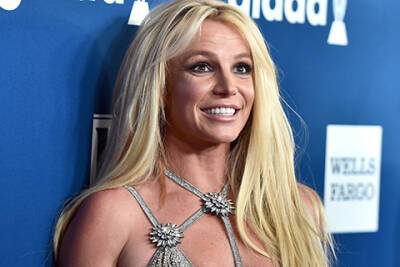 Бритни Спирс - Джейми Спирс - Britney Spears - Мэтью Розенгарт - Суд окончательно освободил Бритни Спирс от опекунства ее отца - spletnik.ru - Лос-Анджелес