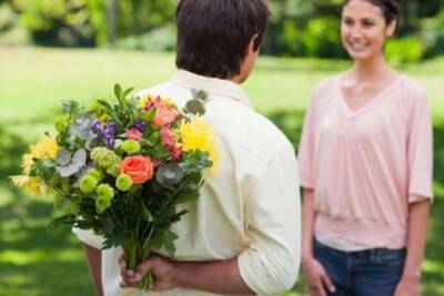 Почему мужчины-американцы редко дарят цветы девушкам - milayaya.ru - Россия - Сша