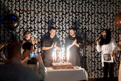 Как в дизайн-отеле 11 Mirrors отпраздновал день рождения бренда - vogue.ua - Украина - Нью-Йорк - Киев - Отель