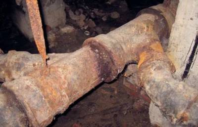 Почему в 1990-е годы из жилых домов почти исчезли стальные водопроводные трубы - chert-poberi.ru - Ссср