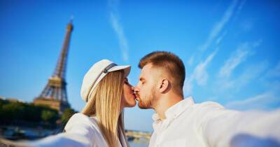 Французский поцелуй: сочетание приятного с полезным - 7days.ru - Англия