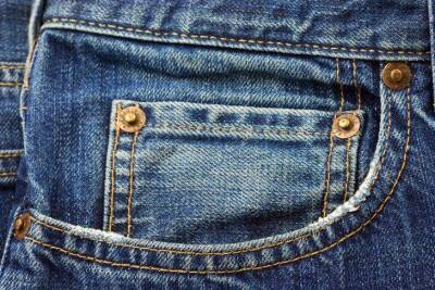 Зачем класть старые джинсы в холодильник: неожиданный лайфхак - lifehelper.one