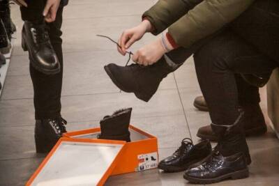 Как сделать обувь нескользящей: простой, но очень полезный лайфхак для зимы - lifehelper.one