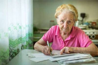 Одна бабушка отписала квартиру только младшей внучке,а вторая свою разделила «справедливо» — пополам - lublusebya.ru
