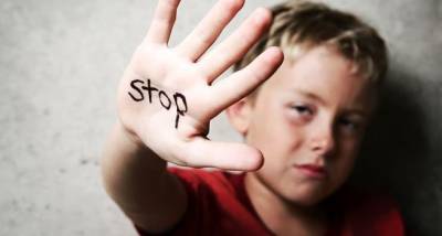 Як ідентифікувати насильство над дитиною: головні ознаки та поради щодо ненасильницького спілкування - womo.ua