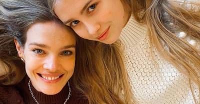 «Как сестрички»: Водянова на новом фото с красавицей-дочерью выглядит ее ровесницей - wmj.ru