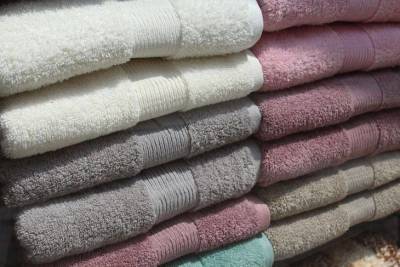 Как стирать в машинке махровые полотенца, чтобы они не были жесткими, как наждачка: простой секрет - lifehelper.one