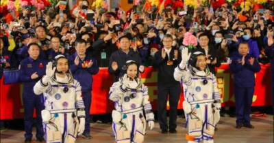 Впервые женщина из Китая вышла в открытый космос: ею стала астронавтка Ван Япин - womo.ua - Китай