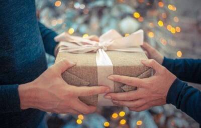 Какие подарки являются моветоном и бесполезным презентом: какой сувенир дарить не стоит - lifehelper.one