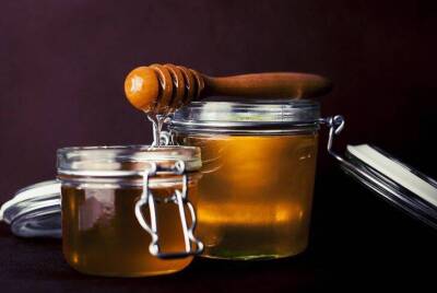 Чем поможет мёд на даче: необычный вариант использования сладкого продукта на грядке - sadogorod.club