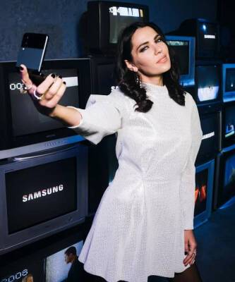 Как прошла самая обсуждаемая техно-вечеринка Samsung - elle.ru - Россия