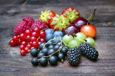Какие ягоды и фрукты следует включить в свой рацион в декабре? - lifehelper.one