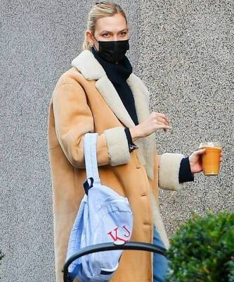 Карли Клосс - Идеальная дубленка на зиму — теплая, длинная и очень стильная. Модный пример Карли Клосс - elle.ru
