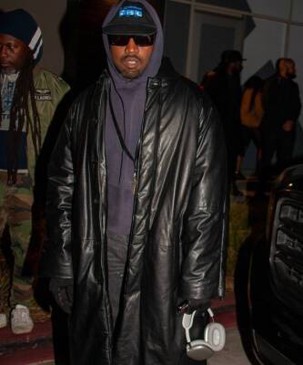 Канье Уэст (Kanye West) - Какую верхнюю одежду носить зимой мужчинам? Канье Уэст показывает самый теплый вариант - elle.ru - Россия
