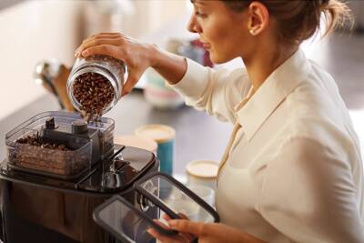 Выбор кофемашины: что нужно знать, автоматическая, полуавтоматическая, какая подойдет для бара, выбор для дома, плюсы использования - ladyspages.com