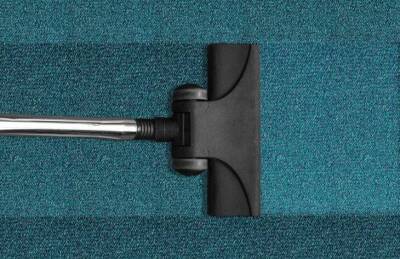 Как очистить ковёр без химии: 3 проверенных способа - lifehelper.one